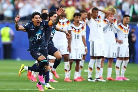 World Cup 2026: মাঠে জার্মান-বধ, দেশে ছুটি ঘোষণা! টাইব্রেকারের এক রাত বদলে দিল প্যারাগুয়ের আত্মপরিচয়
