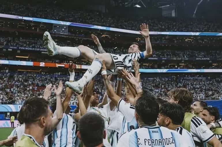 World Cup 2026: জাত উইঙ্গারের অভাব, অতিরিক্ত মেসি-নির্ভরতা! আর্জেন্তিনার মাঝমাঠের ফাটল এখন আরও প্রকট