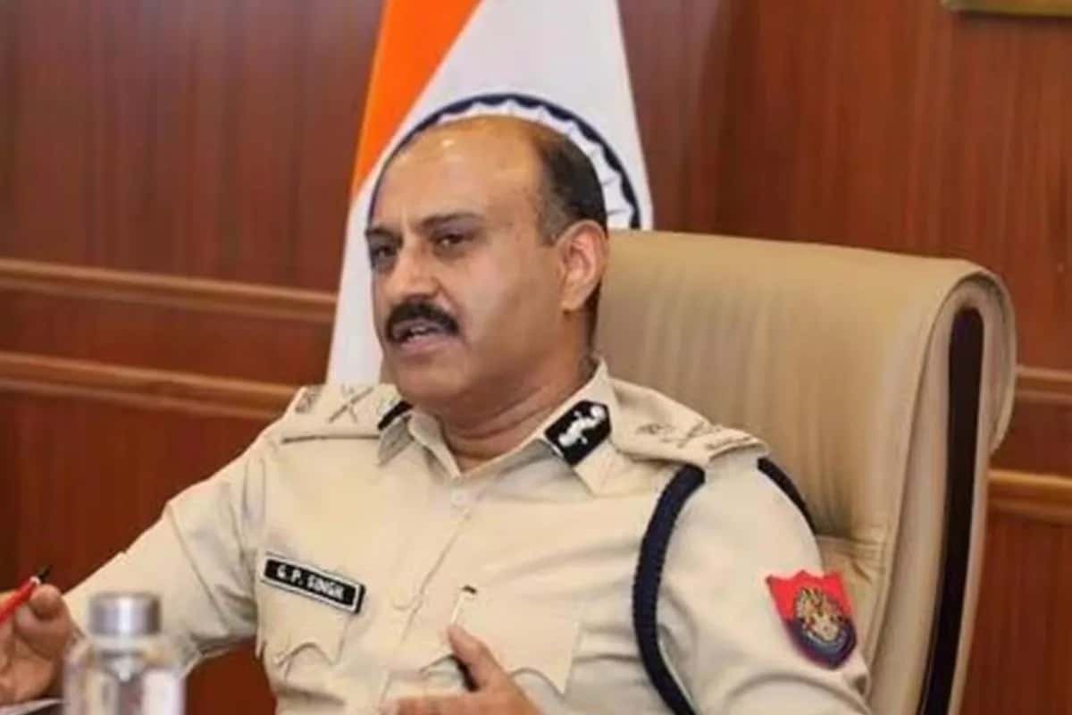 'নির্ভয়ে দায়িত্ব পালন করুন, জবাবদিহির দায়িত্ব আমার', পেলেট গান বিতর্কের মাঝে বড় বার্তা CRPF প্রধানের