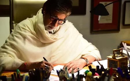 জুহুর বাড়িতে জল, তবু রবিবারের সাক্ষাৎ বন্ধ নয়! অনুরাগীদের ভালবাসায় মুগ্ধ অমিতাভ