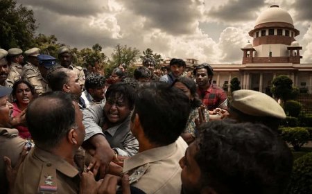 'আন্দোলনের নামে উস্কানি!' সংসদ অভিযানে পুলিশের উপর হামলা, সুপ্রিম কোর্টে গেল আক্রান্তদের পরিবার