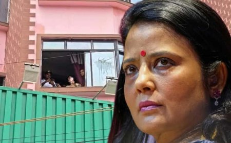এবার মহুয়া মৈত্রকে লক্ষ্য করে ছোড়া হল ডিম, উঠল 'চোর' স্লোগান! পুলিশের ভূমিকা নিয়ে প্রশ্ন সাংসদের