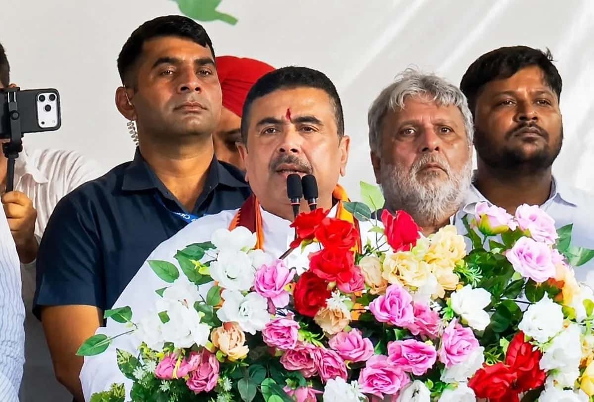 জাতীয় পতাকায় রঙিন ভবানীপুর! বদলের বাংলায় নিজের কেন্দ্রে 'তেরঙ্গা যাত্রা' মুখ্যমন্ত্রীর