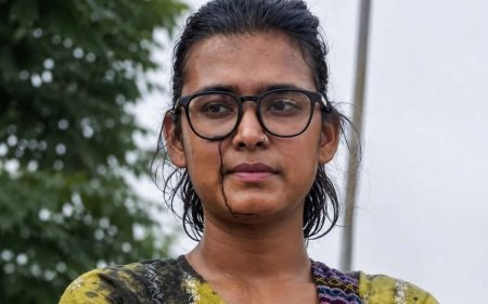 রাঁচিতে ছাত্রবিক্ষোভের মঞ্চে নেহা বোরার মুখে কালি! শনিবার কলকাতার মৌলালিতে কর্মসূচি রয়েছে ‘আইসা’ নেত্রীর