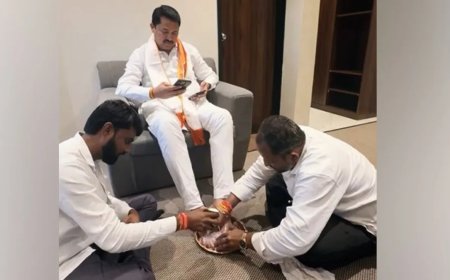 दूध से पैर धुलवाने पर विवादों में नाना पटोले, वायरल VIDEO ने बढ़ाई सियासी हलचल