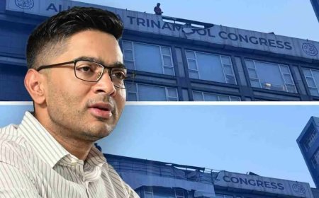 অভিষেকের দফতর থেকে সাইনবোর্ড খুলে নিল পুরসভা, পুলিশ-আধিকারিকদের সঙ্গে বচসা সাংসদের