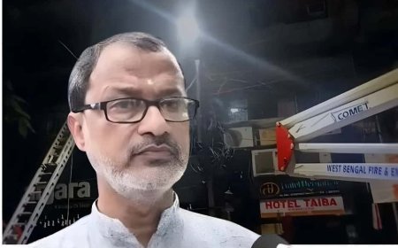 একই বিল্ডিংয়ে একাধিক হোটেল, ঘর ও অন্দরসজ্জা দেখে আতকে উঠলেন দমকল প্রতিমন্ত্রী, ট্রেড লাইসেন্স নিয়ে প্রশ্ন