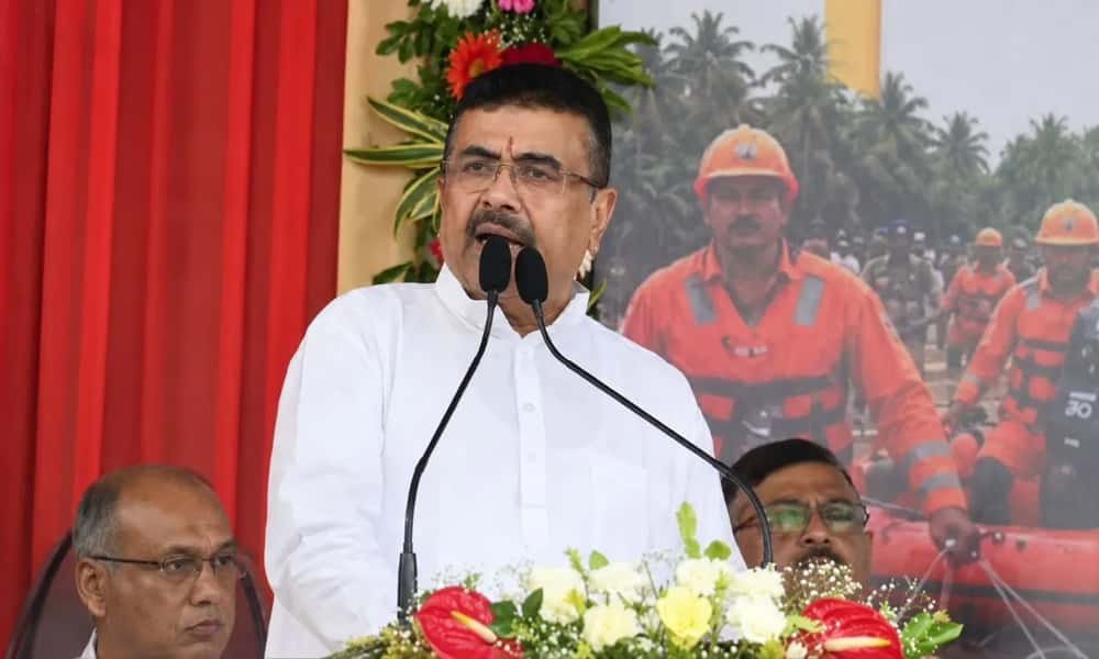 দুর্যোগ মোকাবিলায় পুজোর আগেই রাজ্যে ‘অর্জুন বাহিনী’! অবসরপ্রাপ্ত সেনাদের নিয়ে চমক মুখ্যমন্ত্রীর