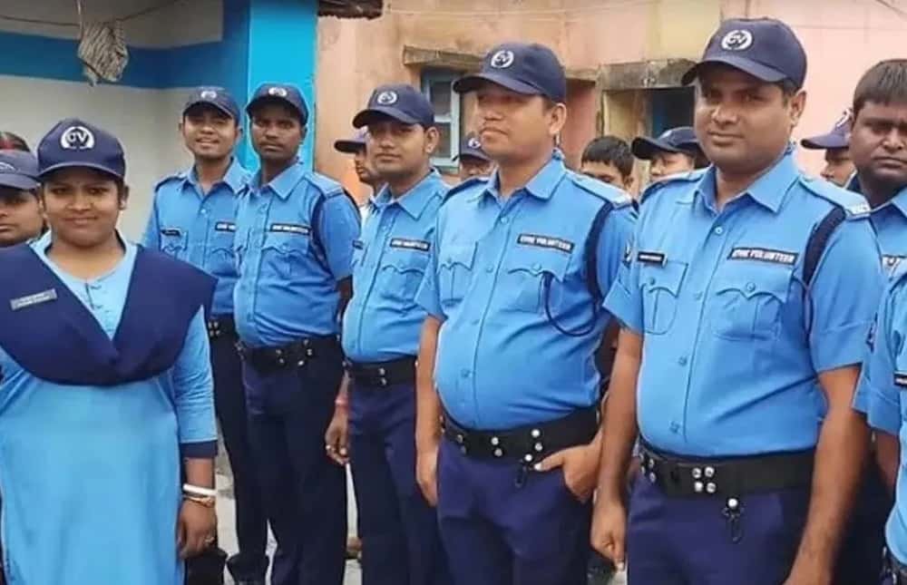 পুজোর আগে সুখবর, মাসে ২ হাজার টাকা ভাতা বাড়ল ভিলেজ পুলিশ ভলান্টিয়রদের