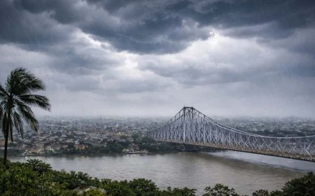 উত্তর থেকে দক্ষিণ- 'পচা' ভাদ্রেও জেলায় জেলায় দুর্যোগের পূর্বাভাস! মঙ্গলে হলুদ সতর্কতা কলকাতায়