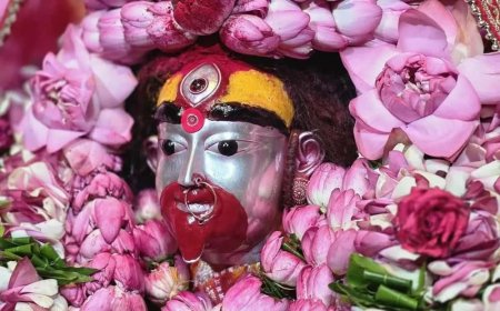 কৌশিকী অমাবস্যায় দ্বারকায় সন্ধ্যারতি, কপ্টারে পুষ্পবৃষ্টি! সেজে উঠছে তারাপীঠ, দুর্ঘটনা এড়াতে কী ব্যবস্থা?