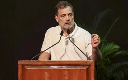 SIR विवाद पर सियासी घमासान, राहुल-केजरीवाल-अखिलेश ने EC पर उठाए सवाल