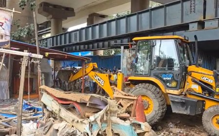 गोरेगांव में केमिकल की संदिग्ध गंध से दो युवकों की मौत, अवैध झोपड़ों पर BMC का बुलडोजर; गाला मालिक गिरफ्तार