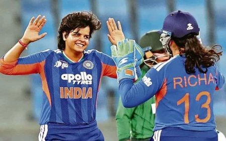 ভারতের সামনে টিকতেই পারল না পাকিস্তান! মাত্র ৫২ বলেই ম্যাচ জিতল হরমনপ্রীতের দল
