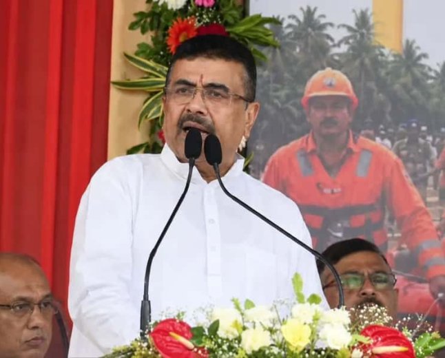 দুর্যোগ মোকাবিলায় পুজোর আগেই রাজ্যে ‘অর্জুন বাহিনী’! অবসরপ্রাপ্ত সেনাদের নিয়ে চমক মুখ্যমন্ত্রীর