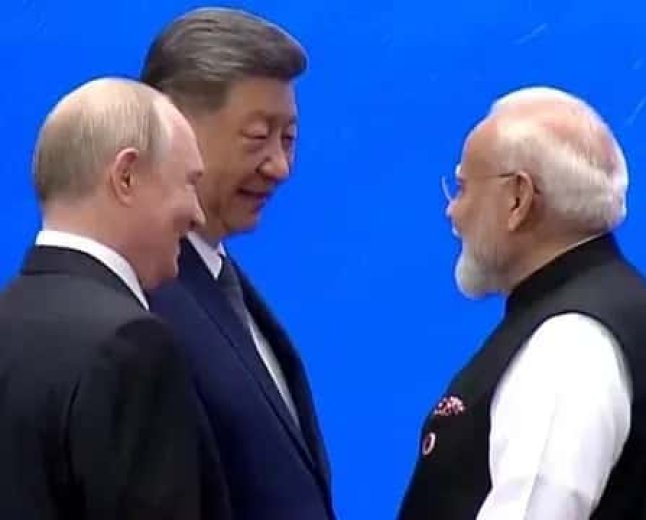 সাংহাইয়ের পর দিল্লিতেও কি এক ফ্রেমে মোদী-শি-পুতিন? উৎকন্ঠায় ট্রাম্পের দেশ-সহ পশ্চিমা বিশ্ব